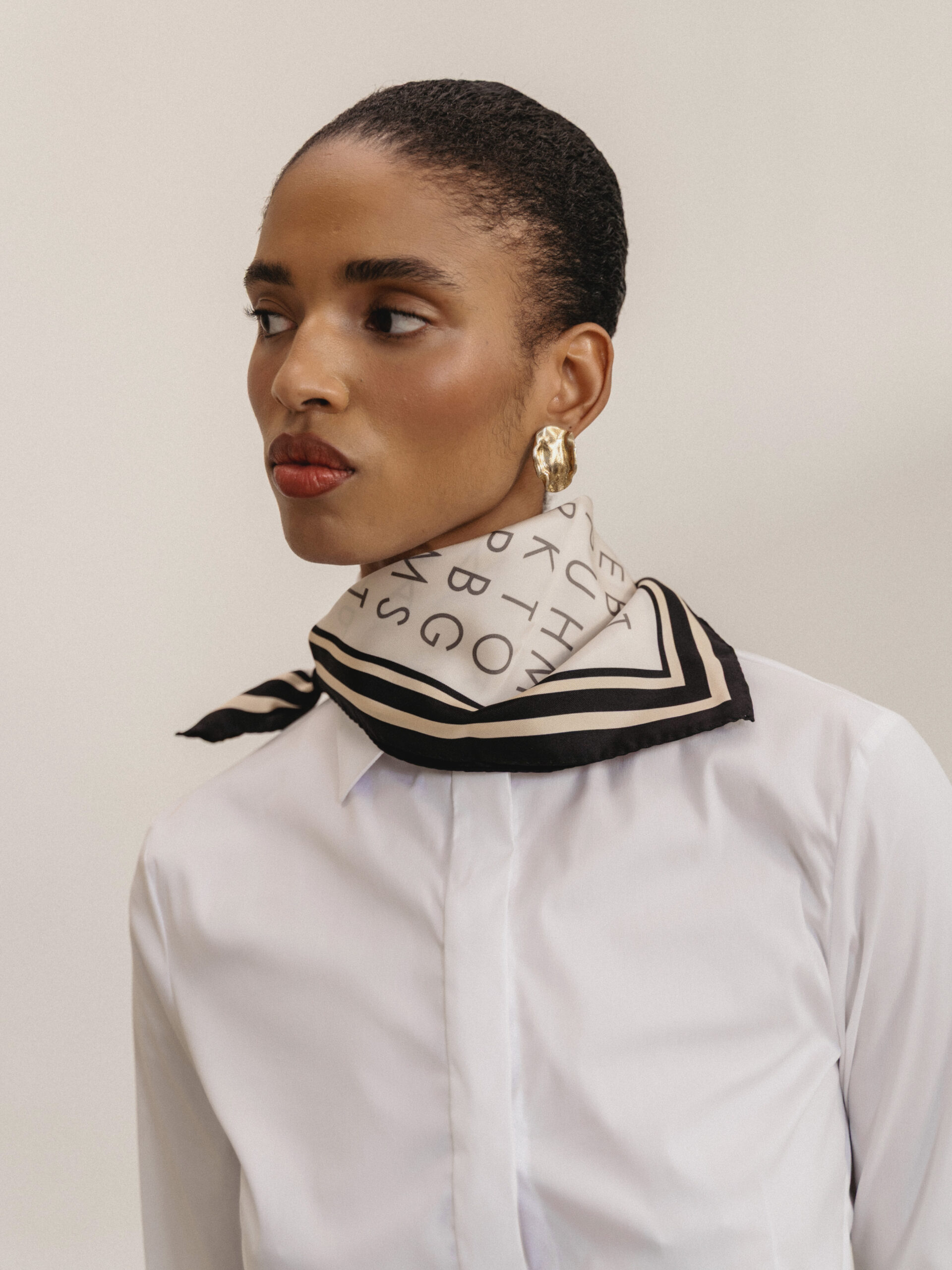 LUCKY CHARM 50cm x 50cm with model