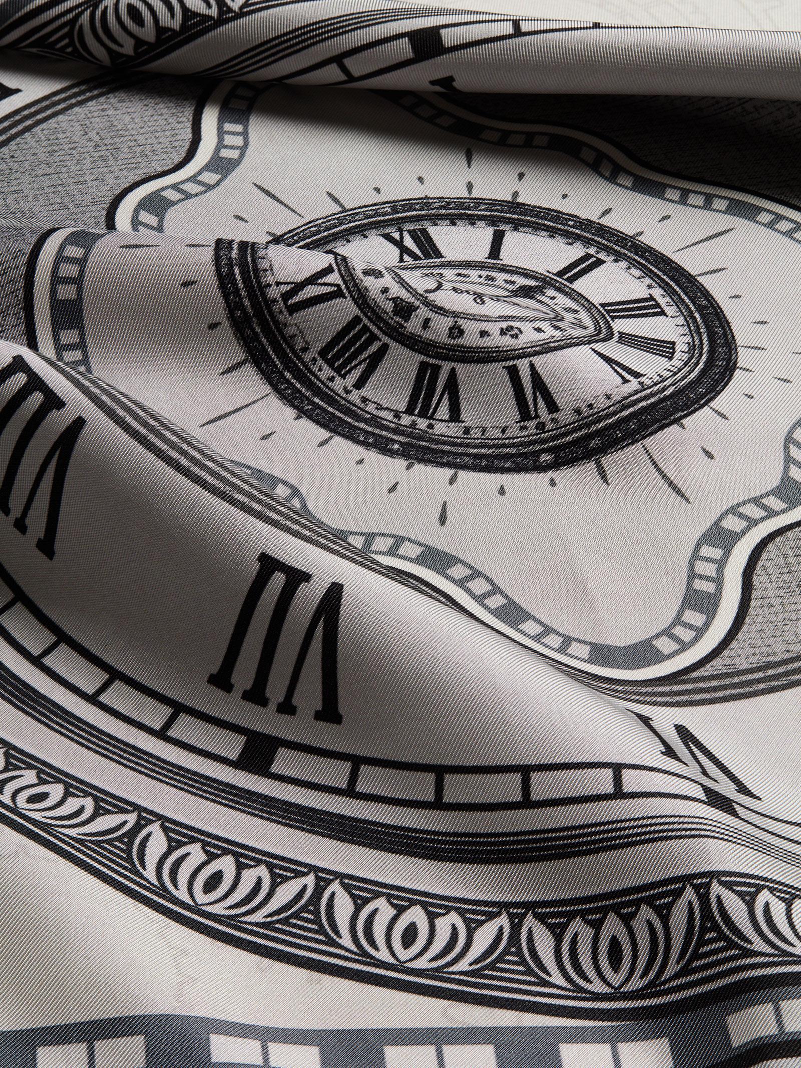 Μεταξωτό Μαντήλι ECHOES OF TIME 70cm x 70cm - Image 3